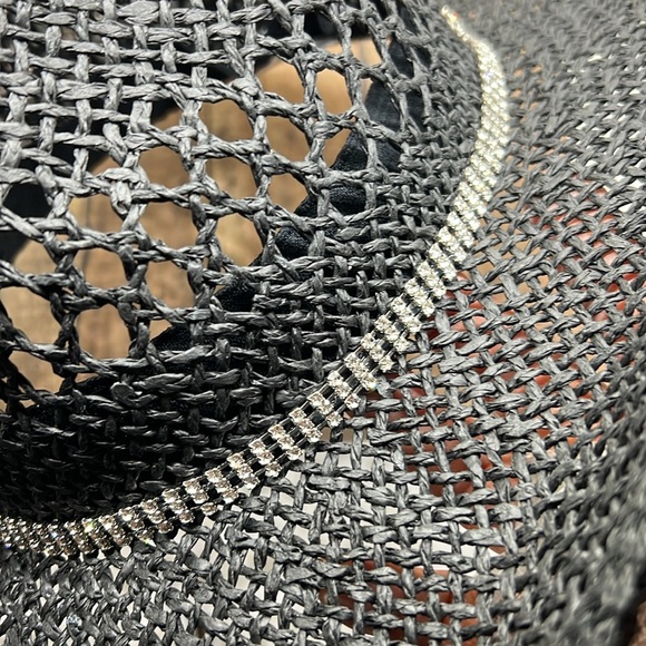 CHIC BLACK WOMENS COWBOY HAT W/ RHINESTONE HAT BAND COUNTRY CONCERT WESTERN HAT - Picture 7 of 9